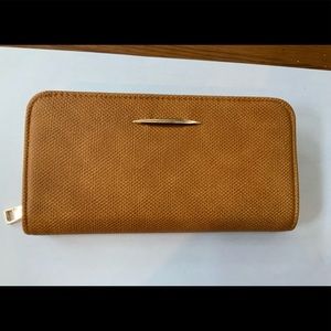 Wallet NWOT